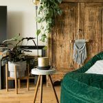 INTERIORES CON PLANTAS Y PEQUEÑOS JARDINES